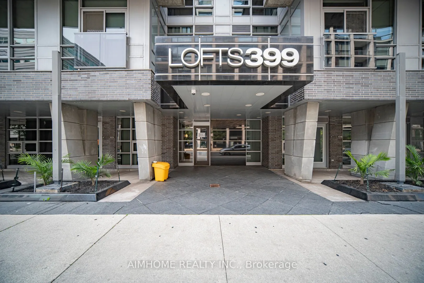 399 Adelaide Street, #1002