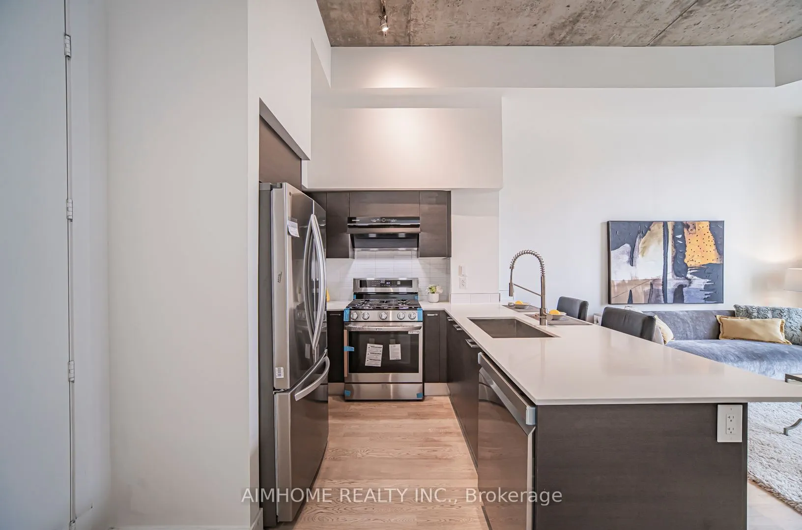 399 Adelaide Street, #1002