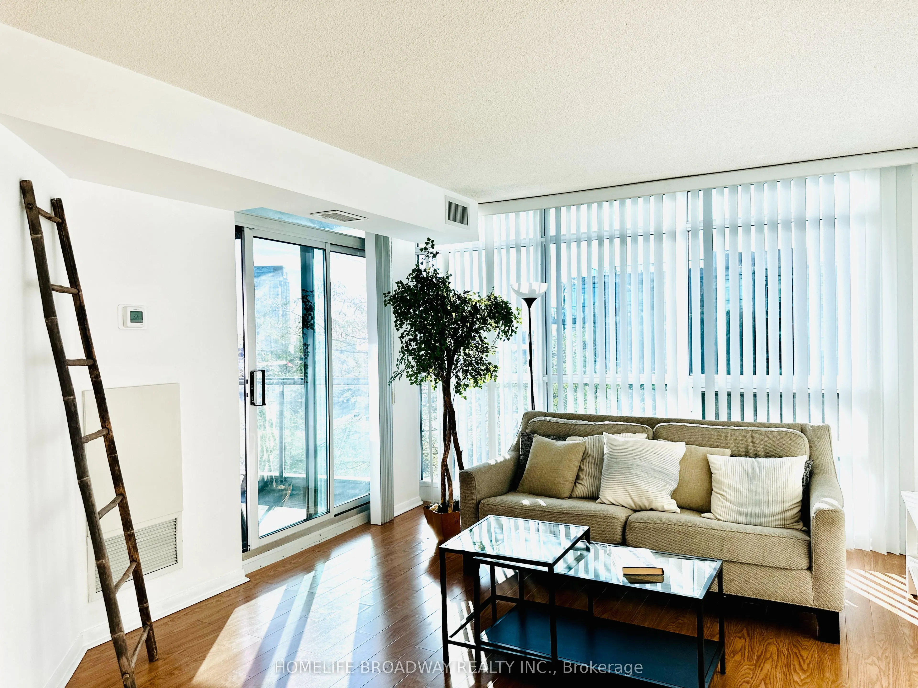 219 Fort York Boulevard, #1111