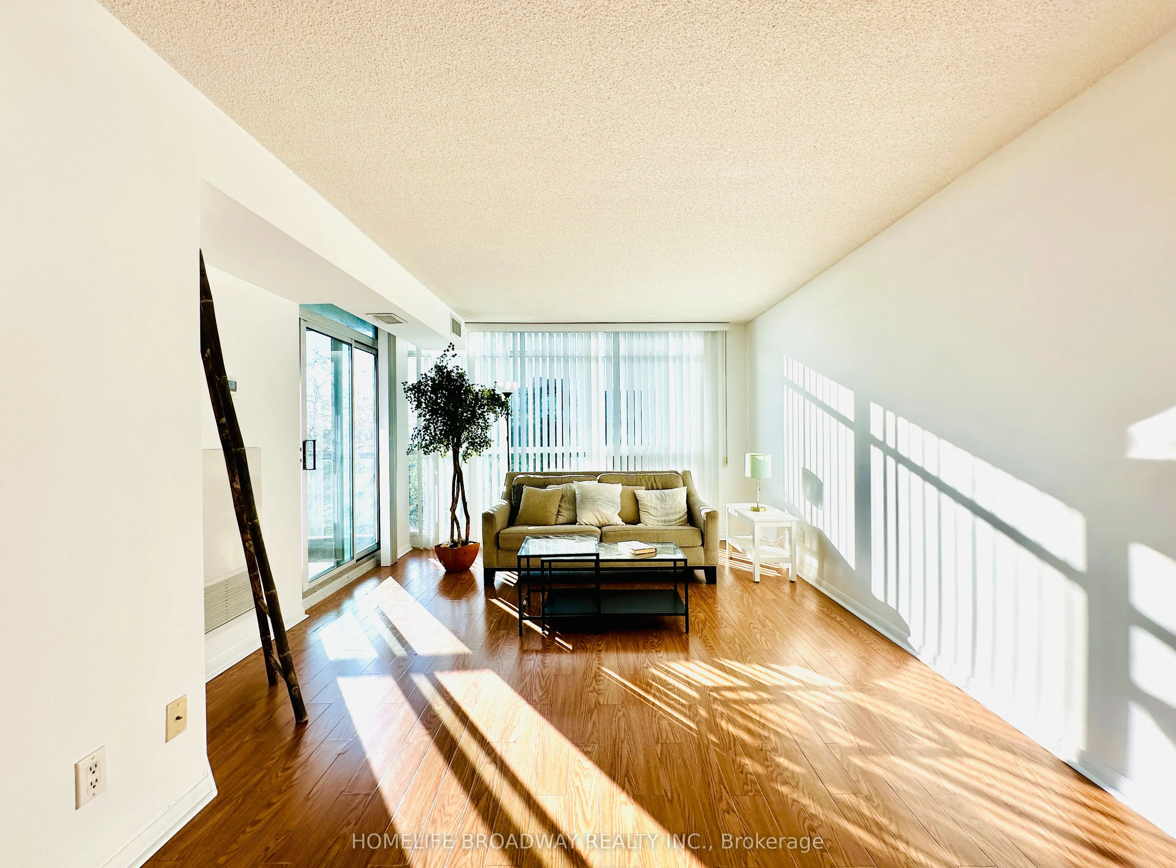 219 Fort York Boulevard, #1111