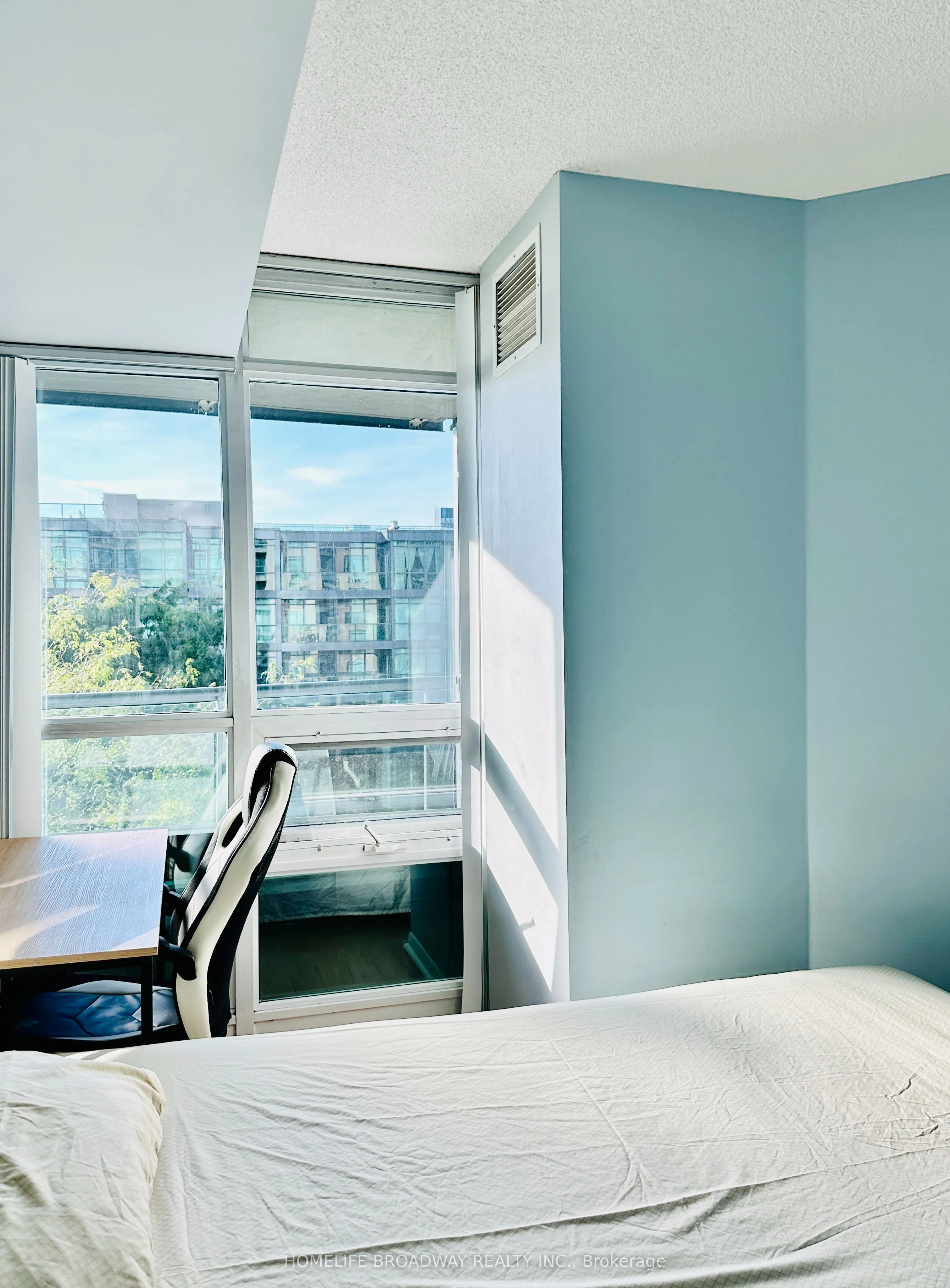 219 Fort York Boulevard, #1111