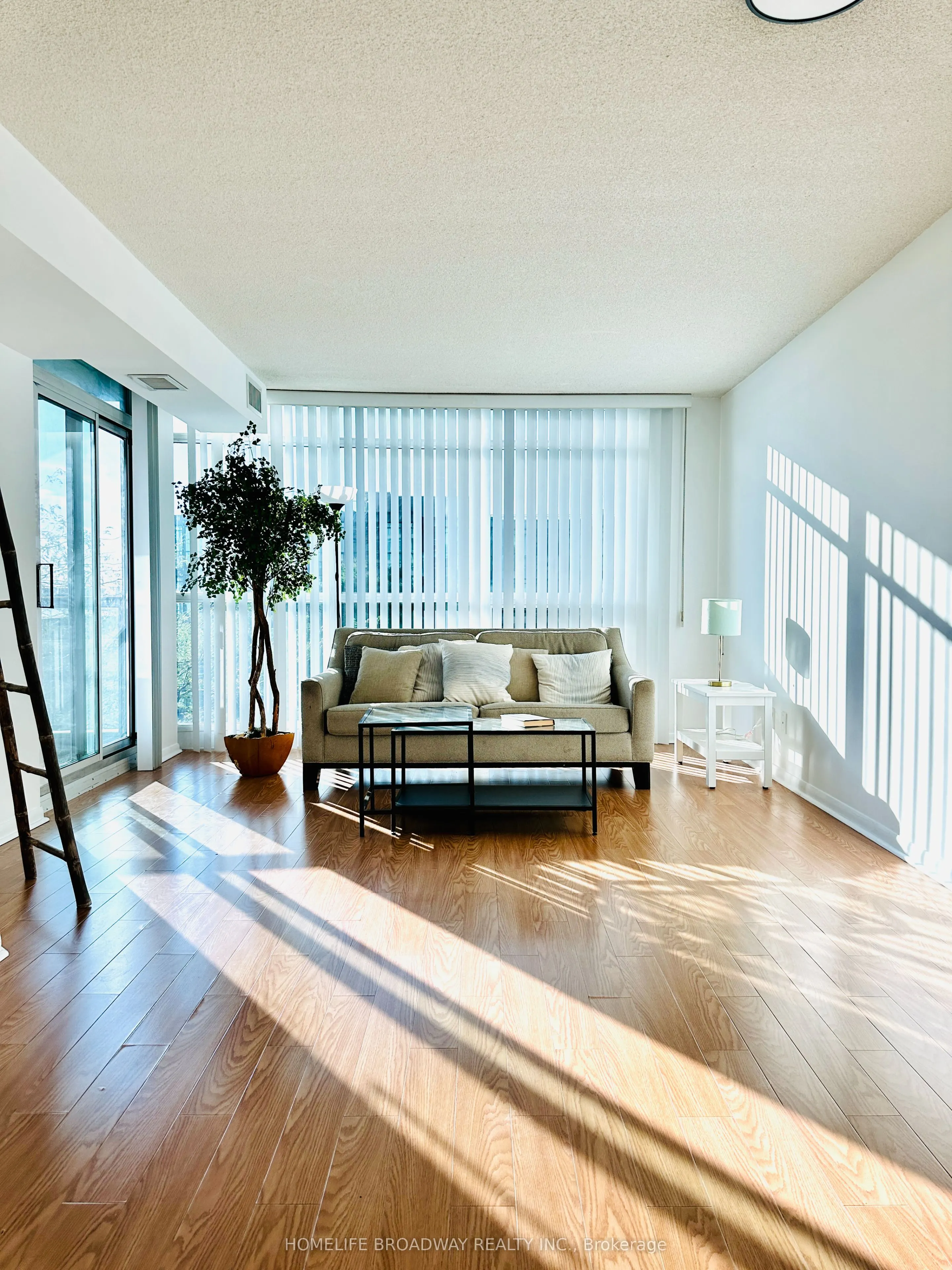 219 Fort York Boulevard, #1111