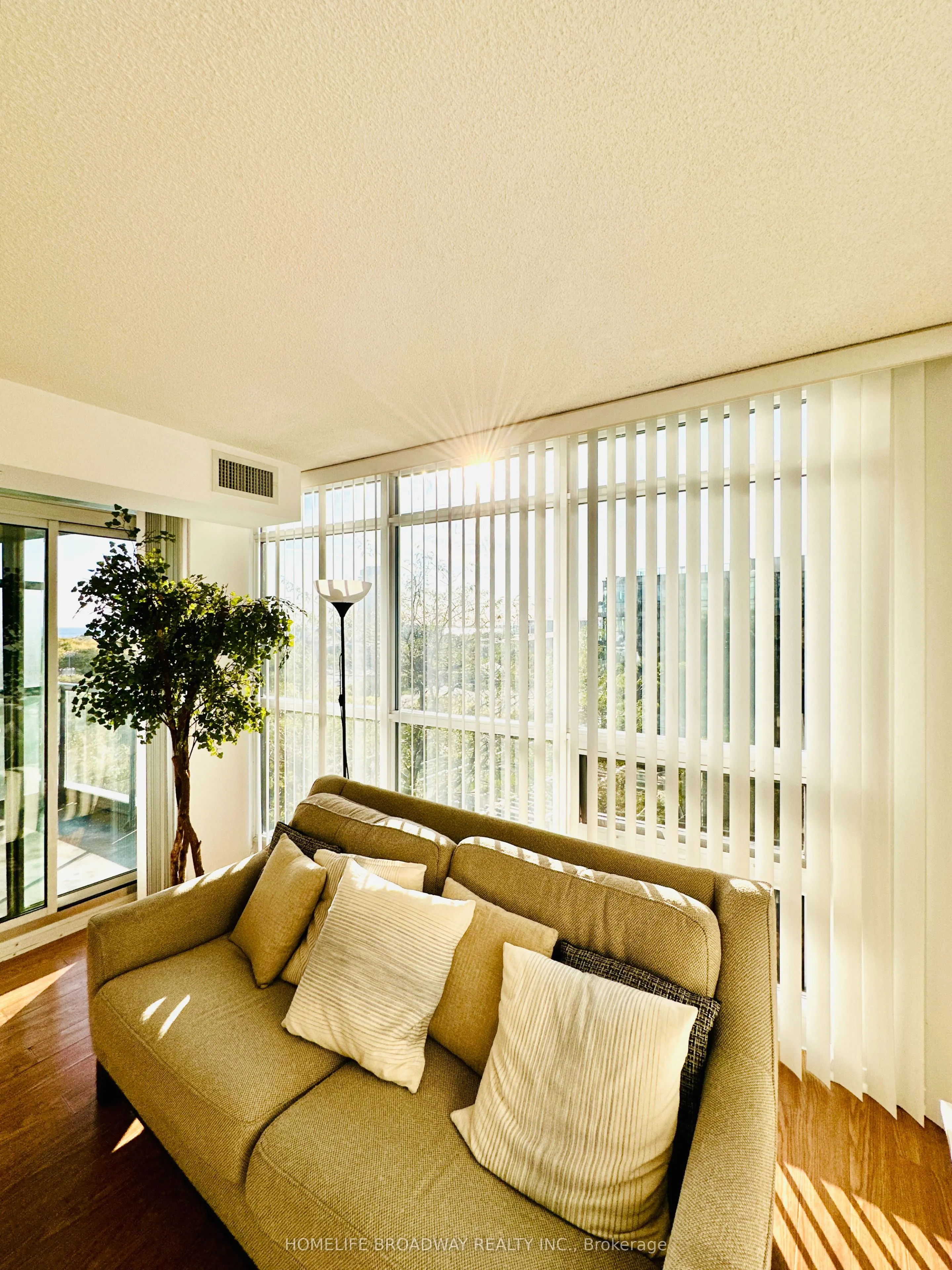 219 Fort York Boulevard, #1111