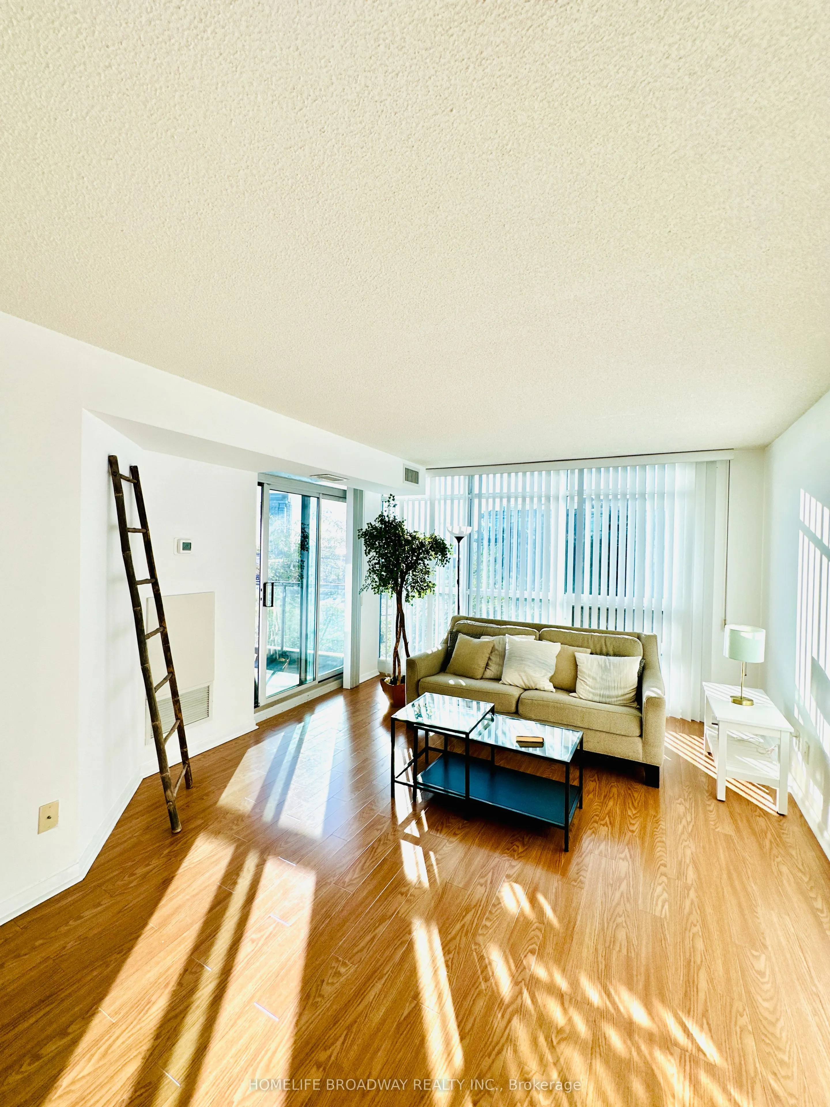 219 Fort York Boulevard, #1111