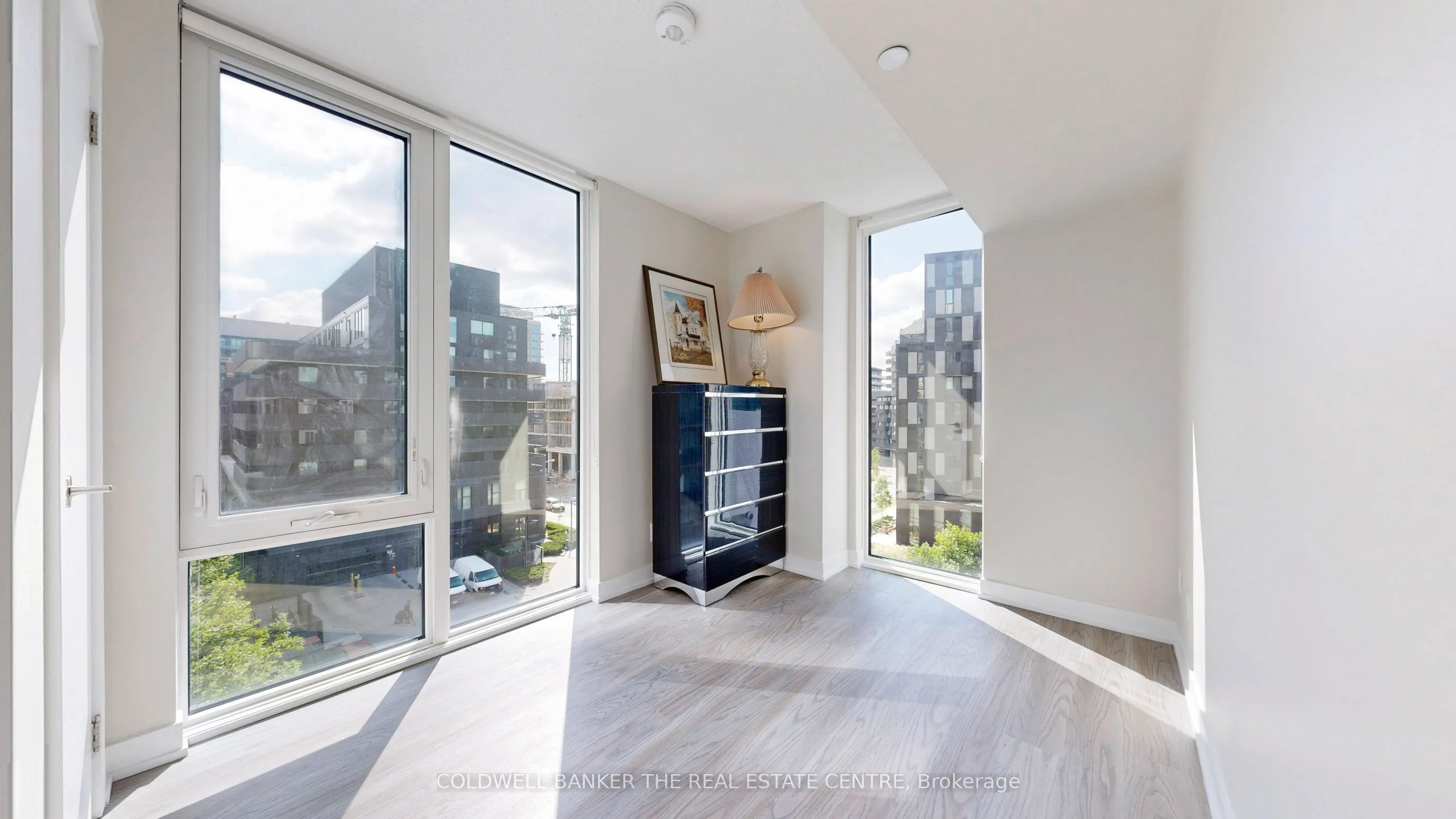 38 Monte Kwinter Crt Court, #603