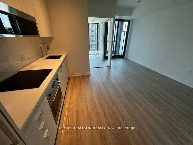 250 Lawrence Avenue W, #415
