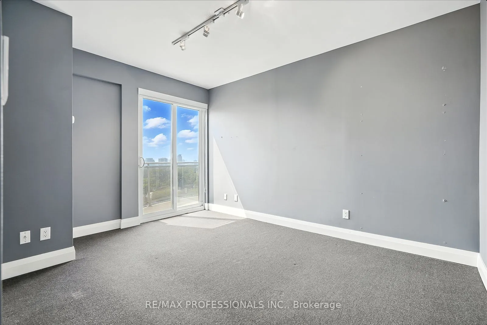 1430 Yonge Street, #1401
