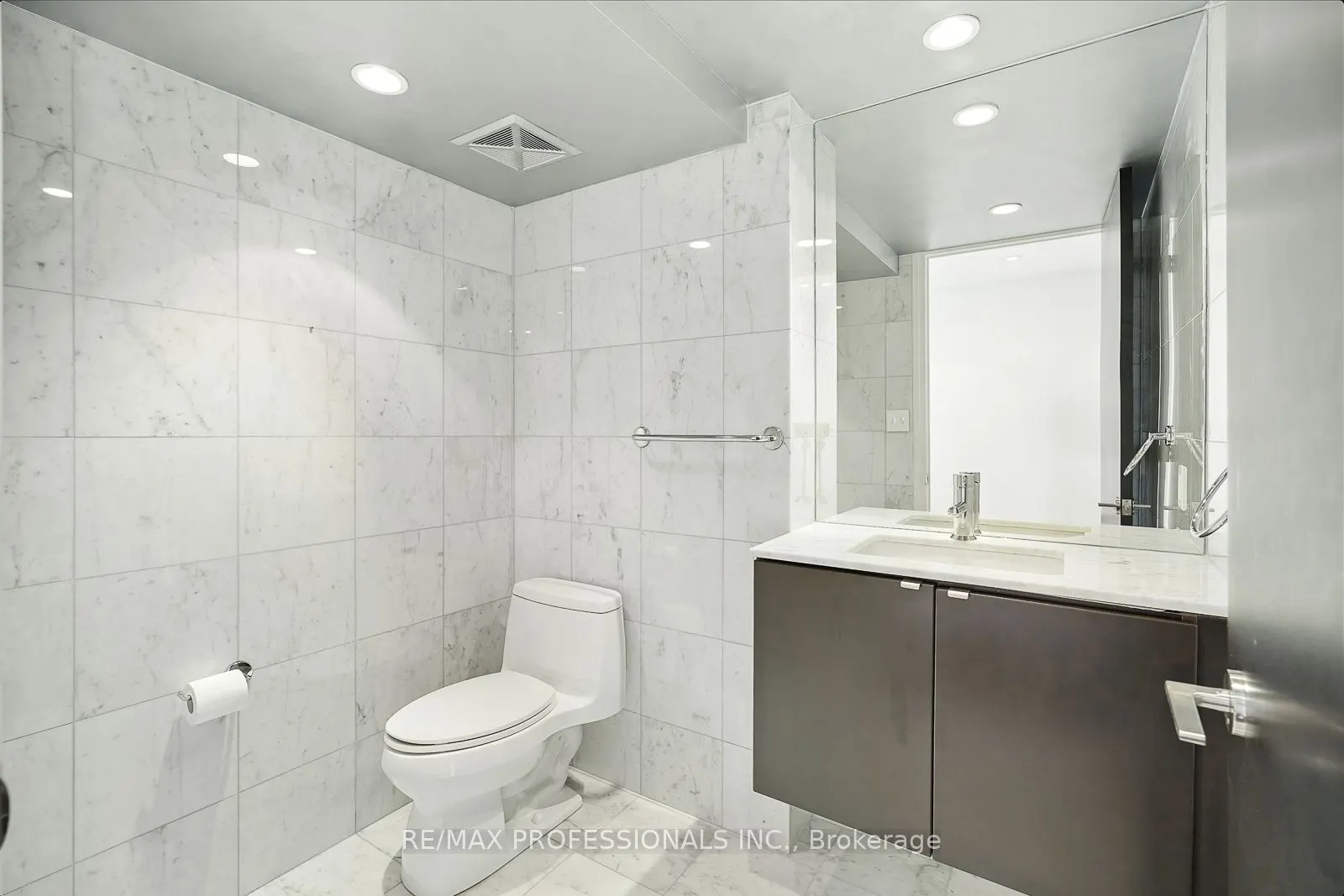 1430 Yonge Street, #1401