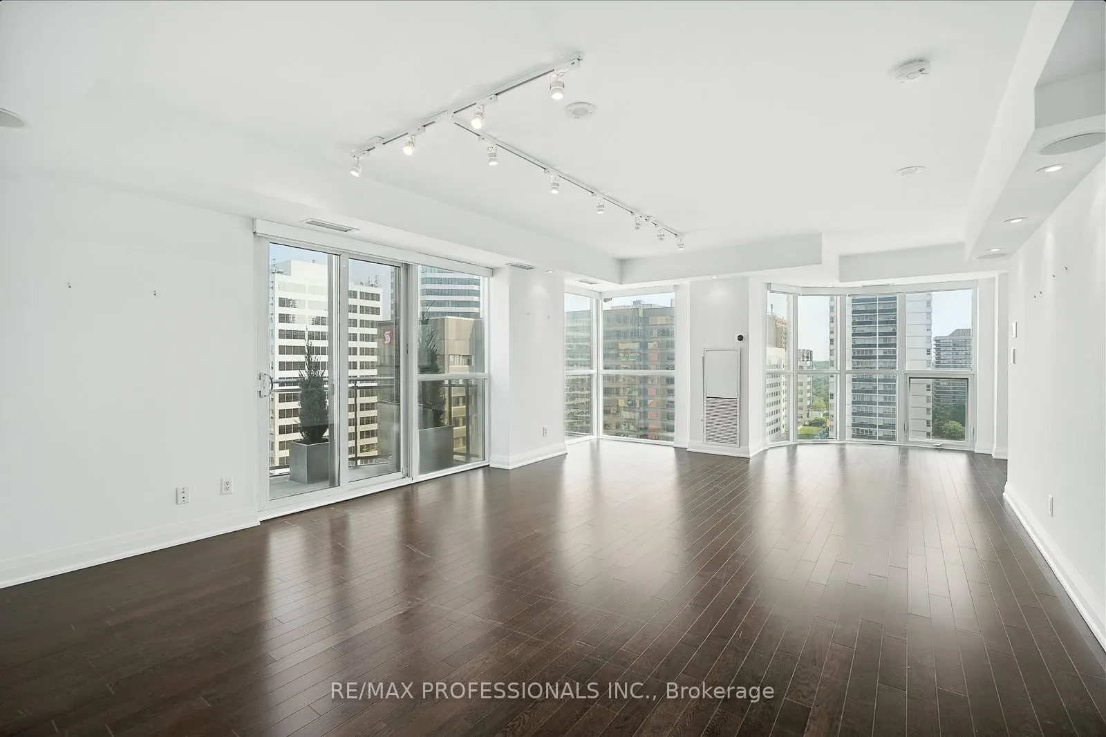 1430 Yonge Street, #1401