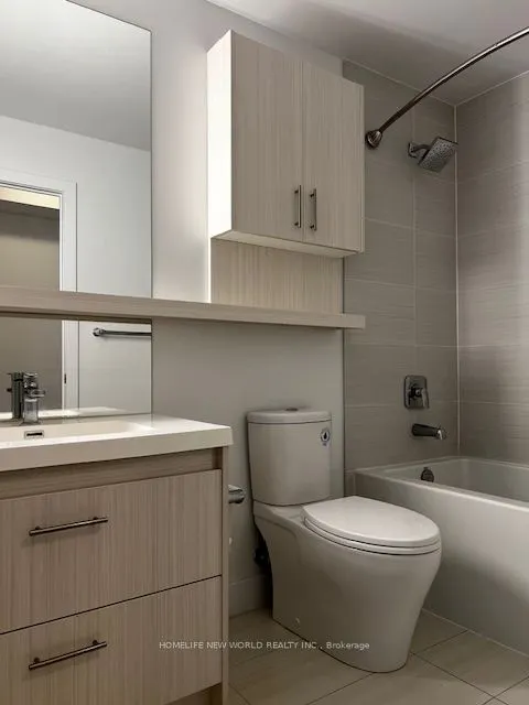 128 Fairview Mall Drive, #1006