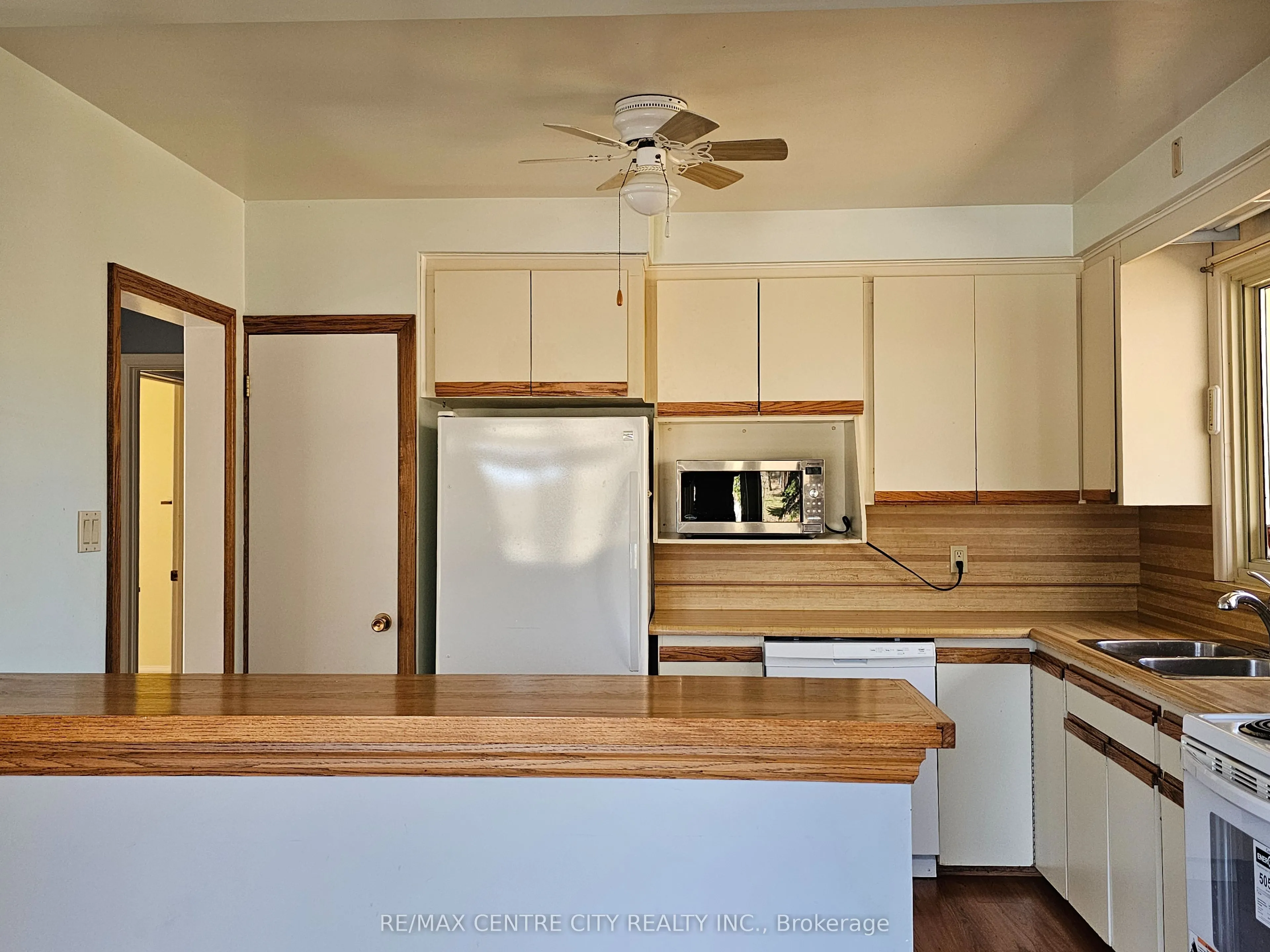 274 Burnett Avenue