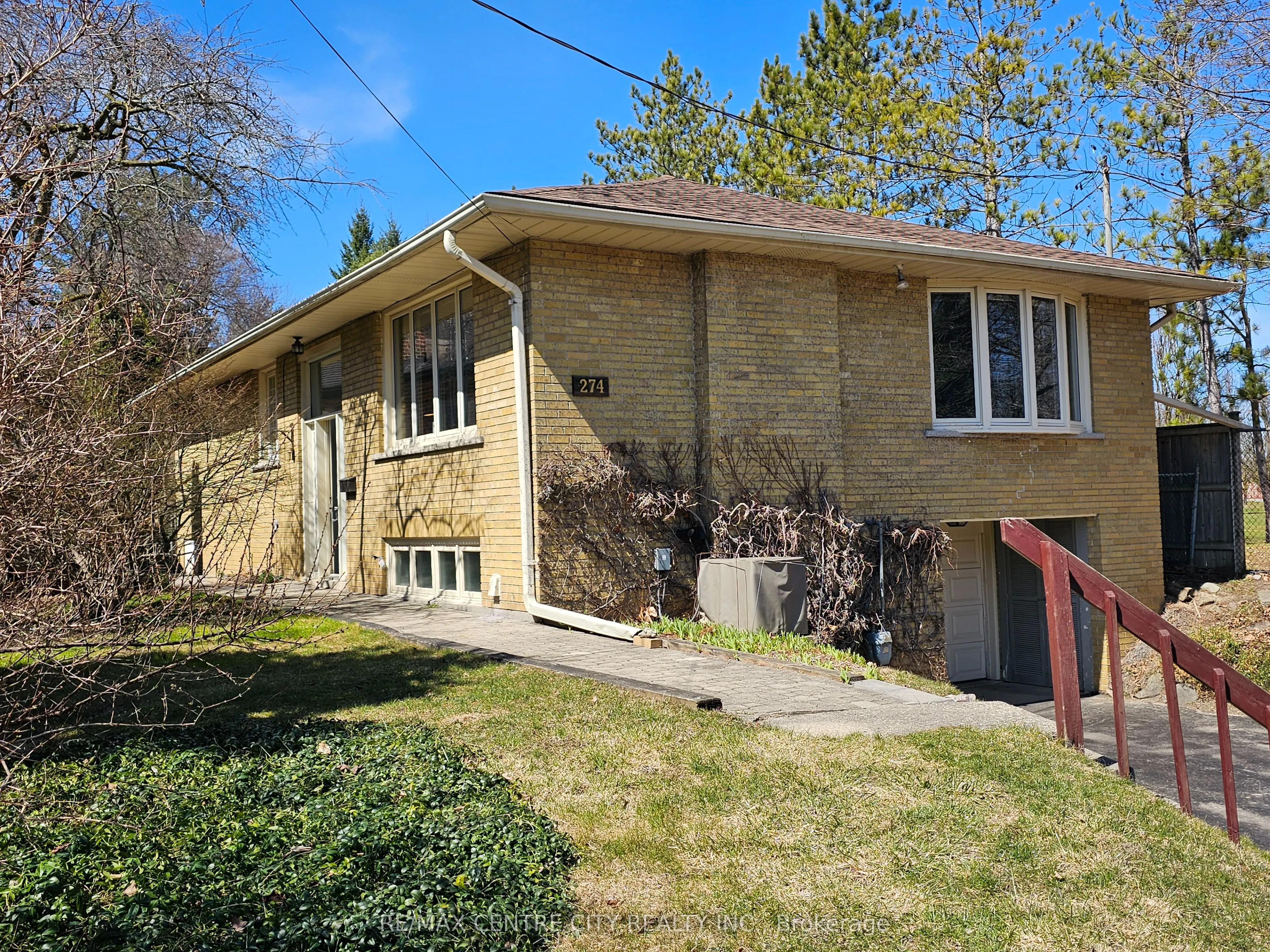 274 Burnett Avenue