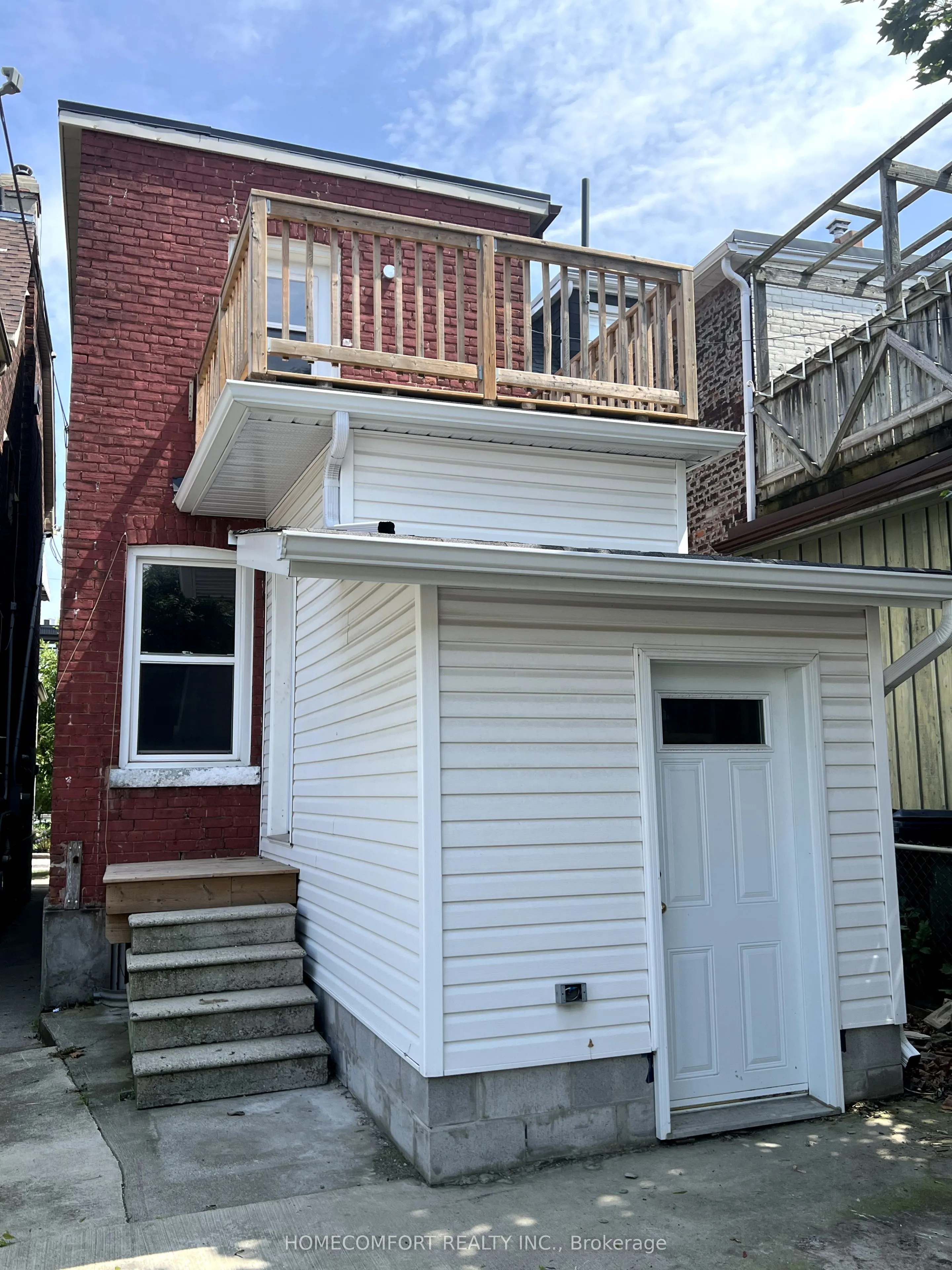 652 Crawford Street