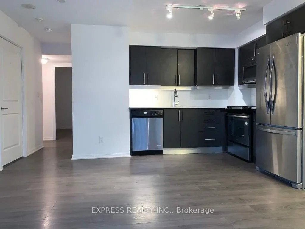 35 Bastion Street, #620