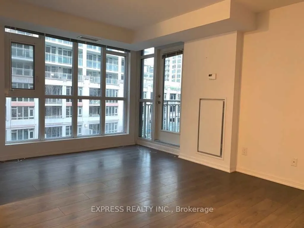 35 Bastion Street, #620