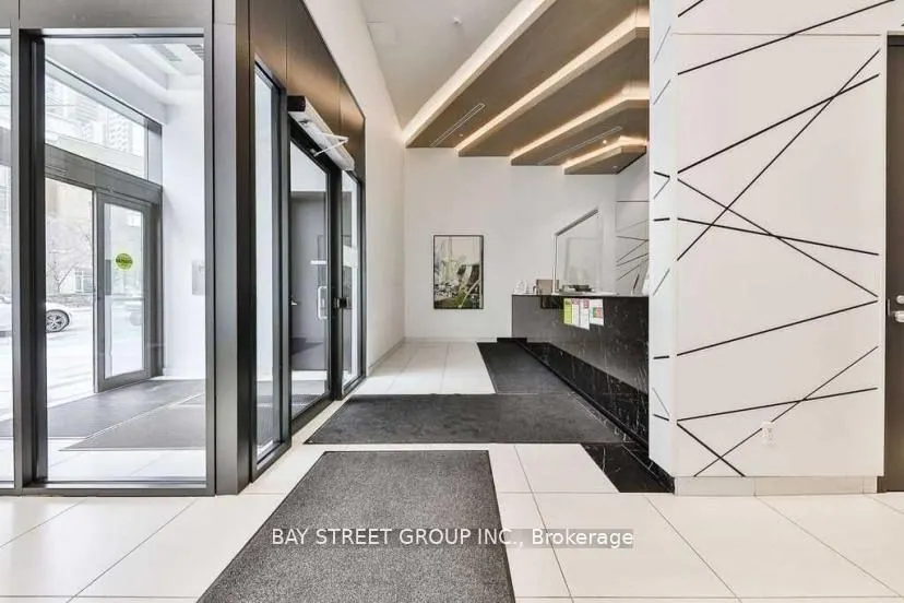 159 Wellesley Street E, #2511