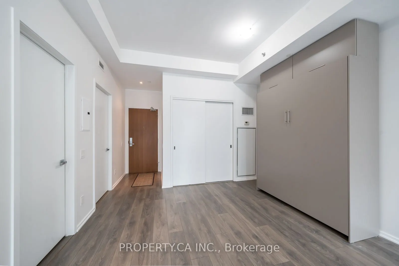 783 Bathurst Street, #712