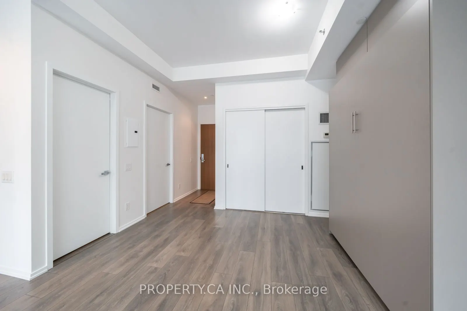 783 Bathurst Street, #712