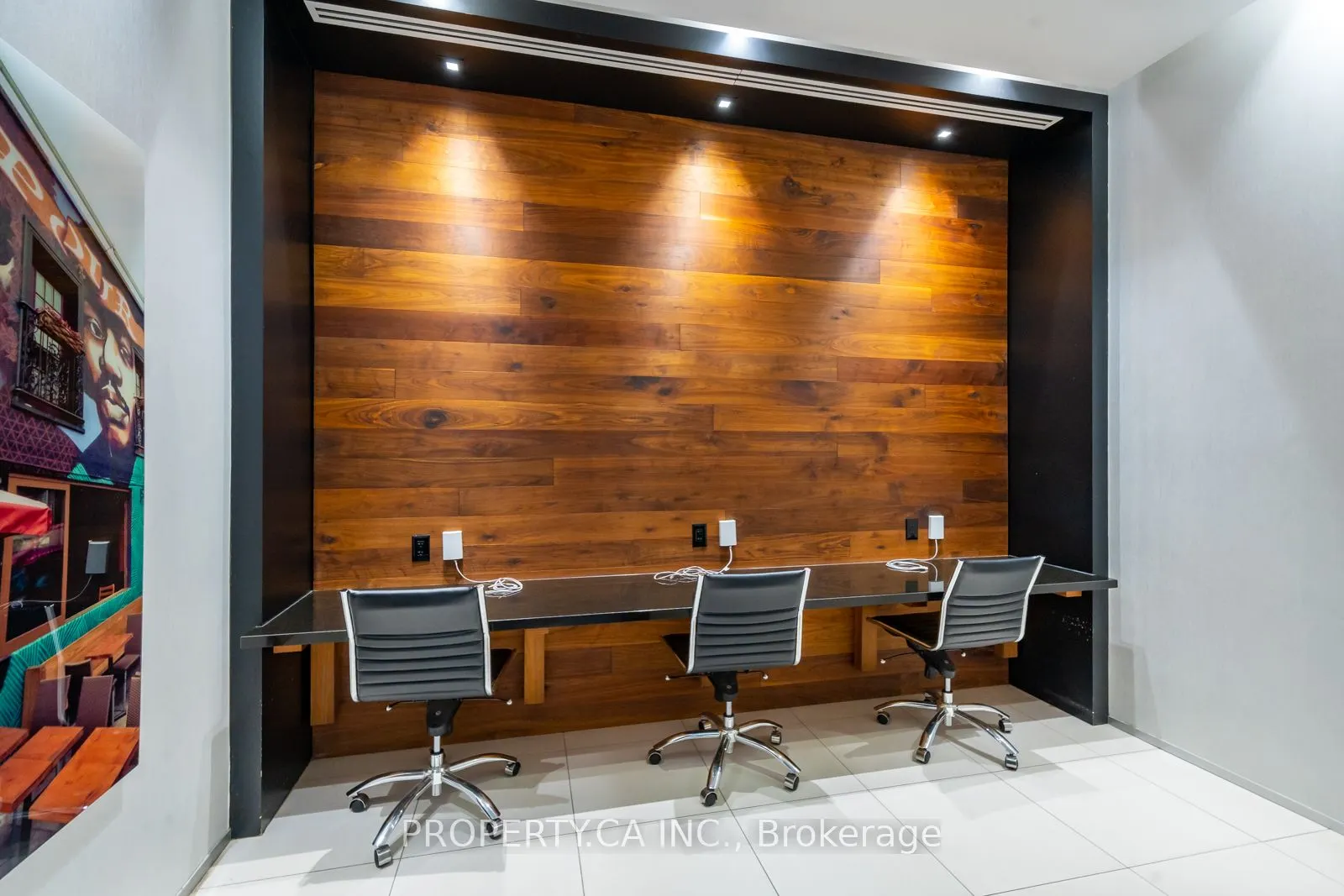 783 Bathurst Street, #712