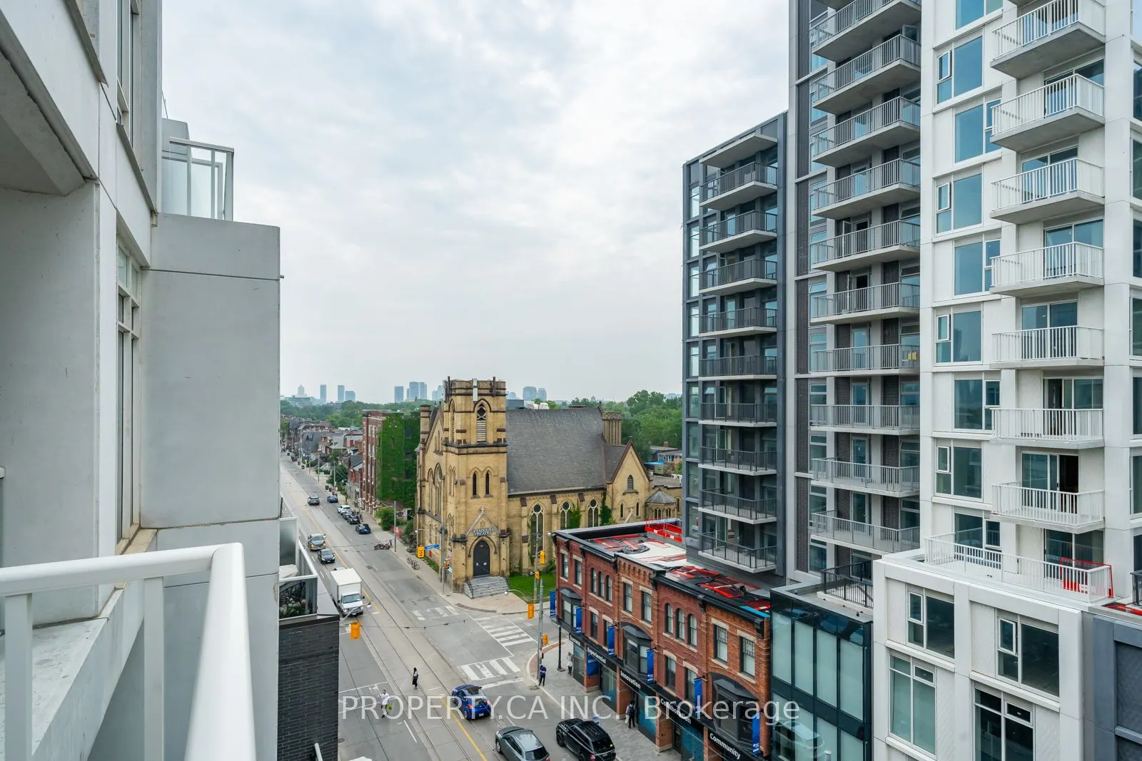 783 Bathurst Street, #712