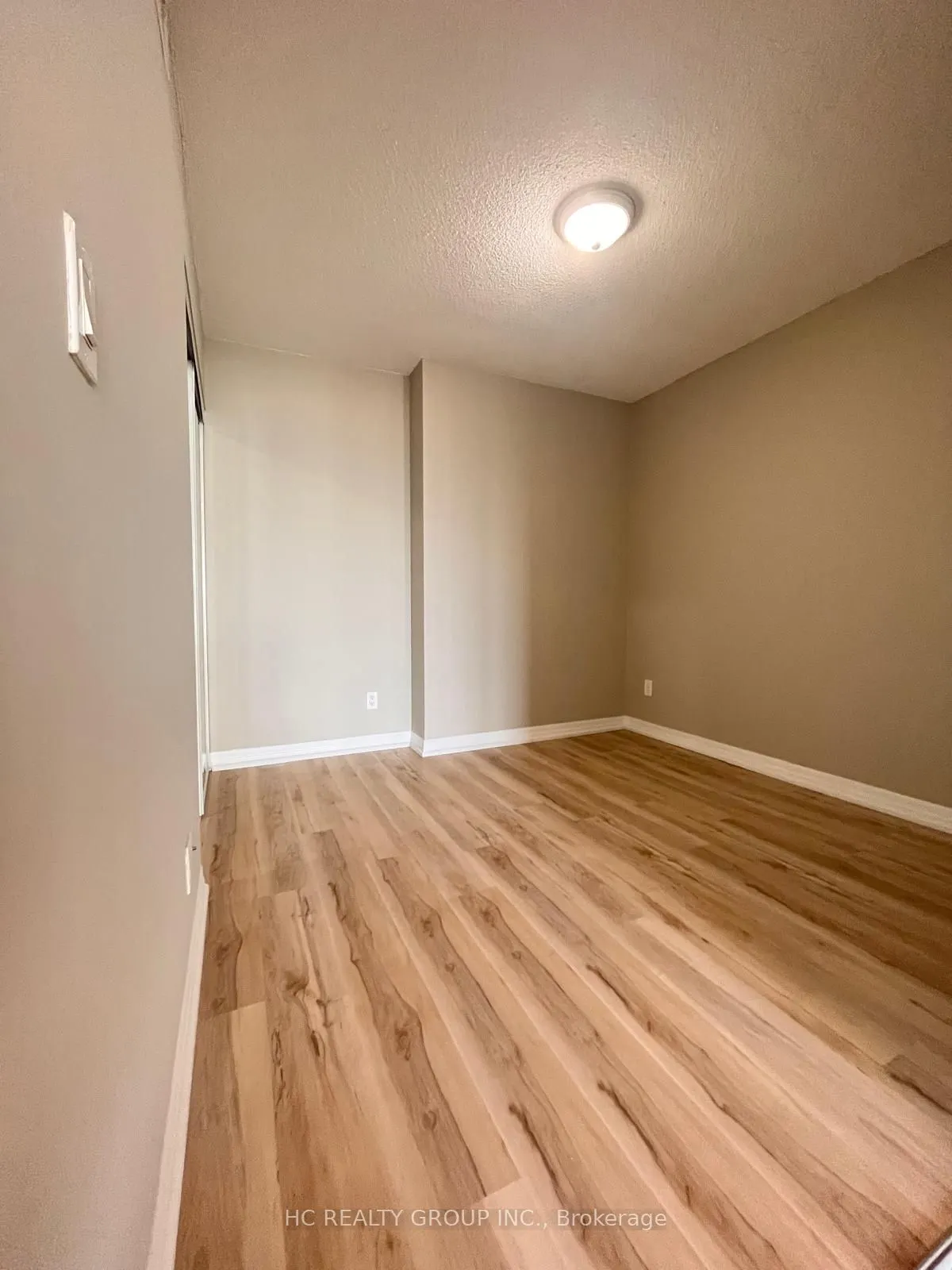 2015 Sheppard Avenue, #1811