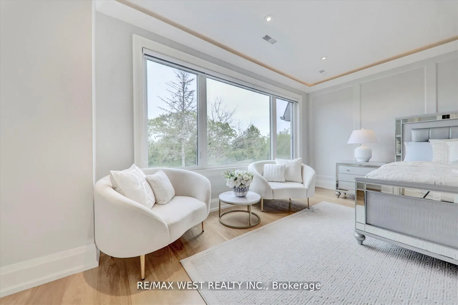 232 Ellerslie Avenue
