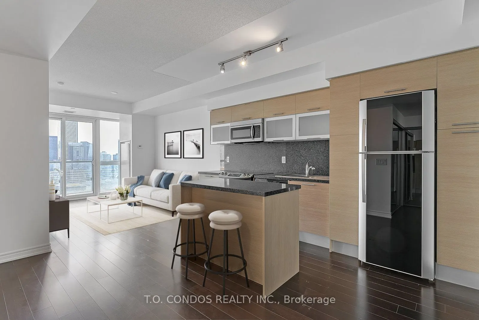386 Yonge Street, #3808