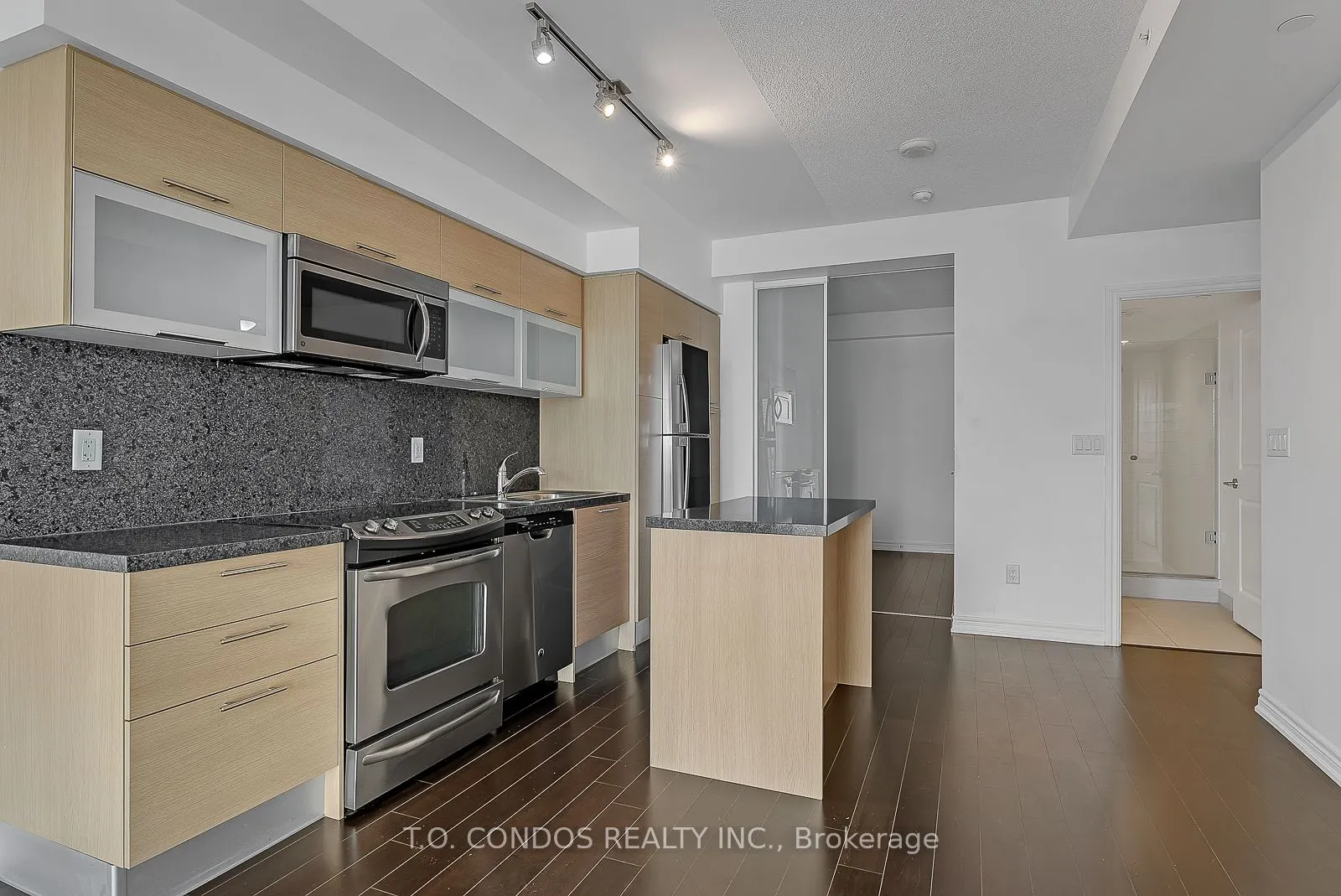 386 Yonge Street, #3808