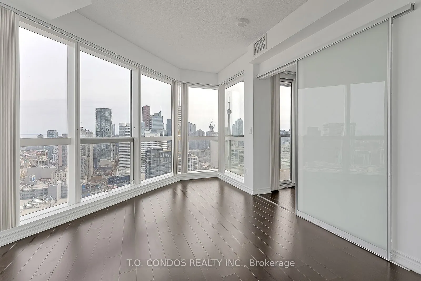 386 Yonge Street, #3808