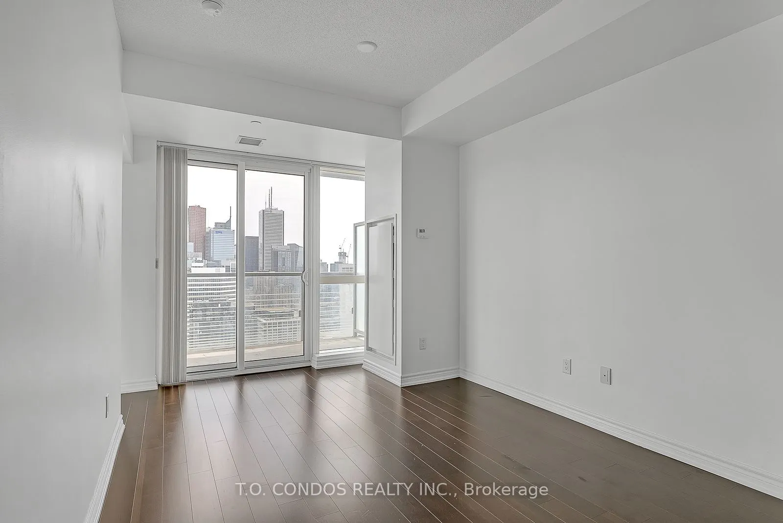 386 Yonge Street, #3808