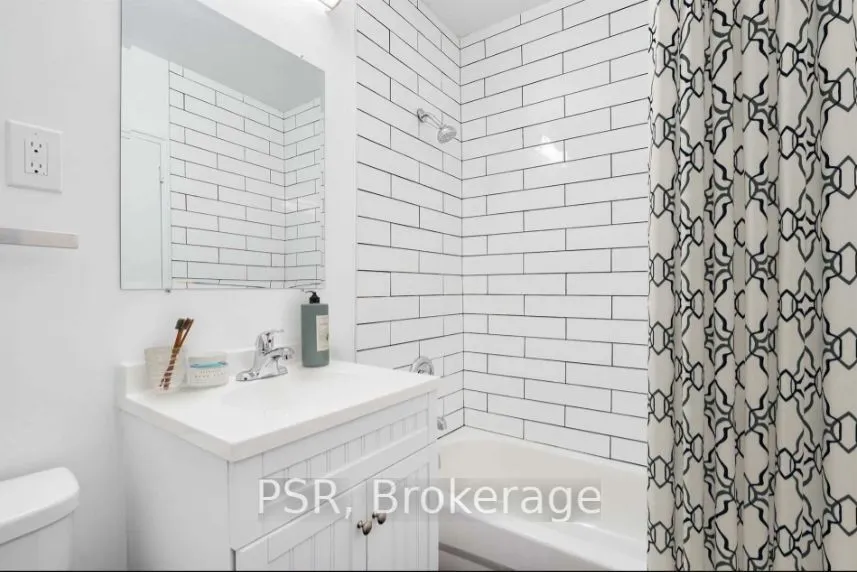 600 Eglinton Avenue W, #410