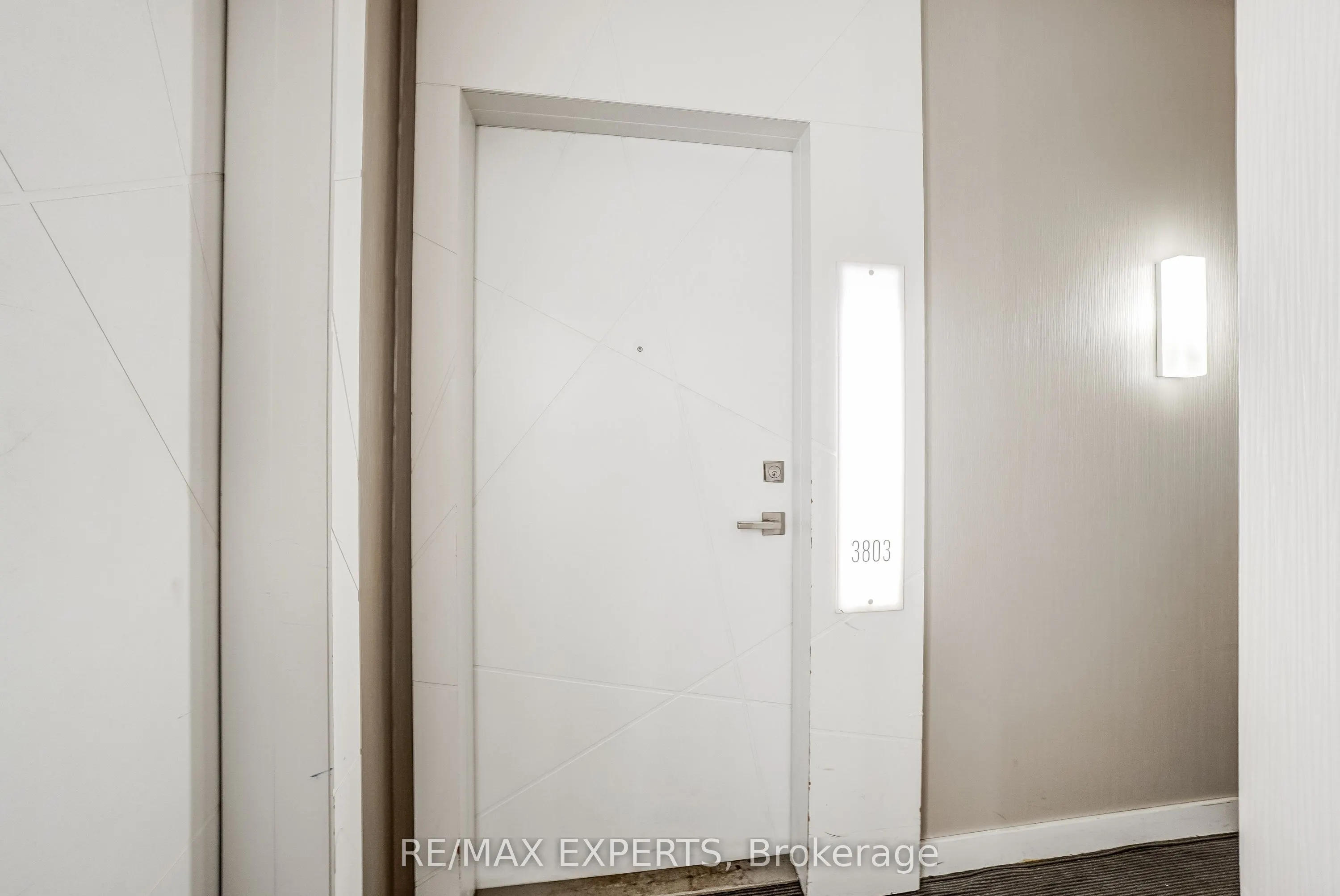14 York Street, #3803