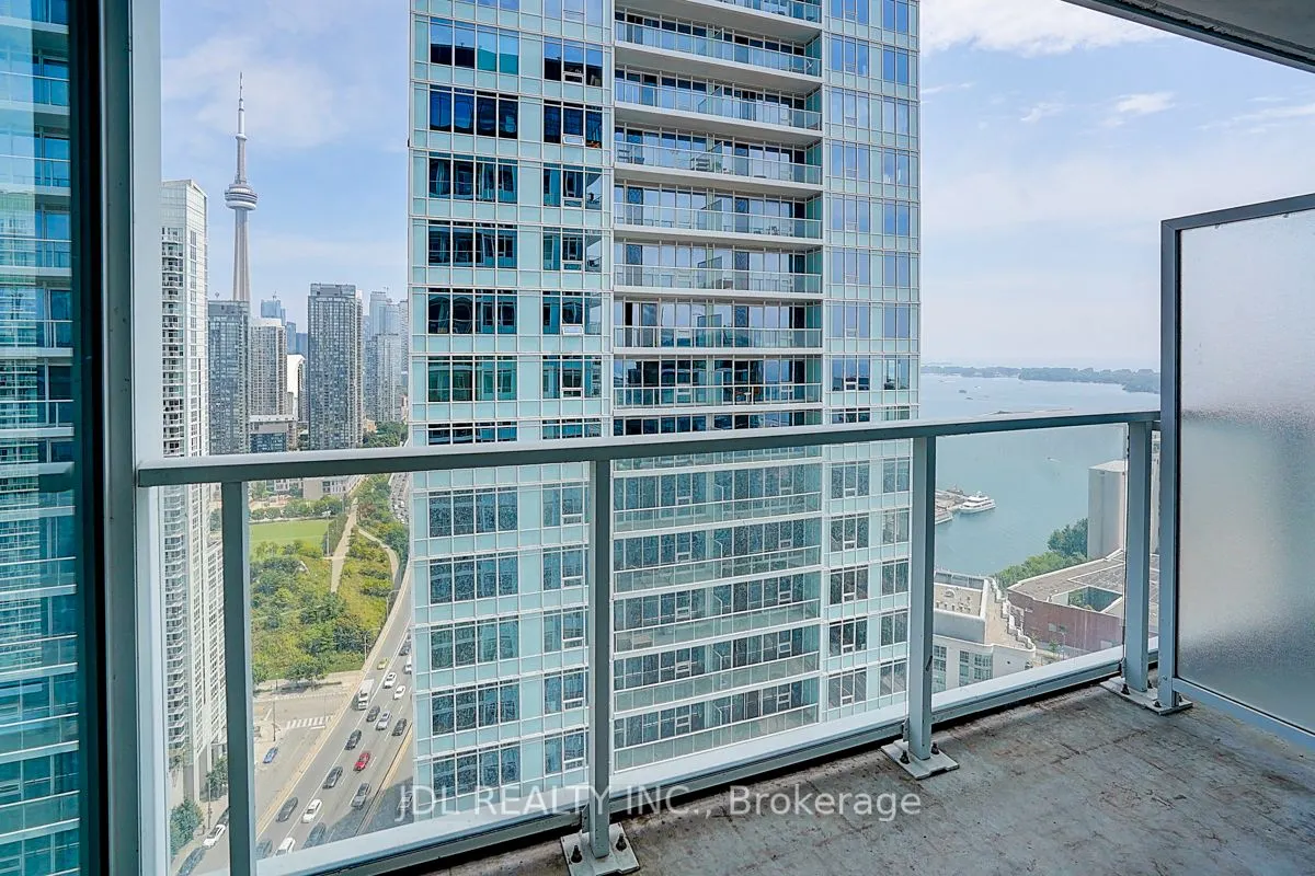 19 Bathurst Street, #3709