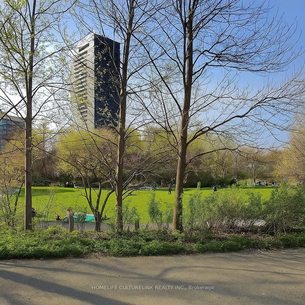 170 Bayview Avenue, #2504