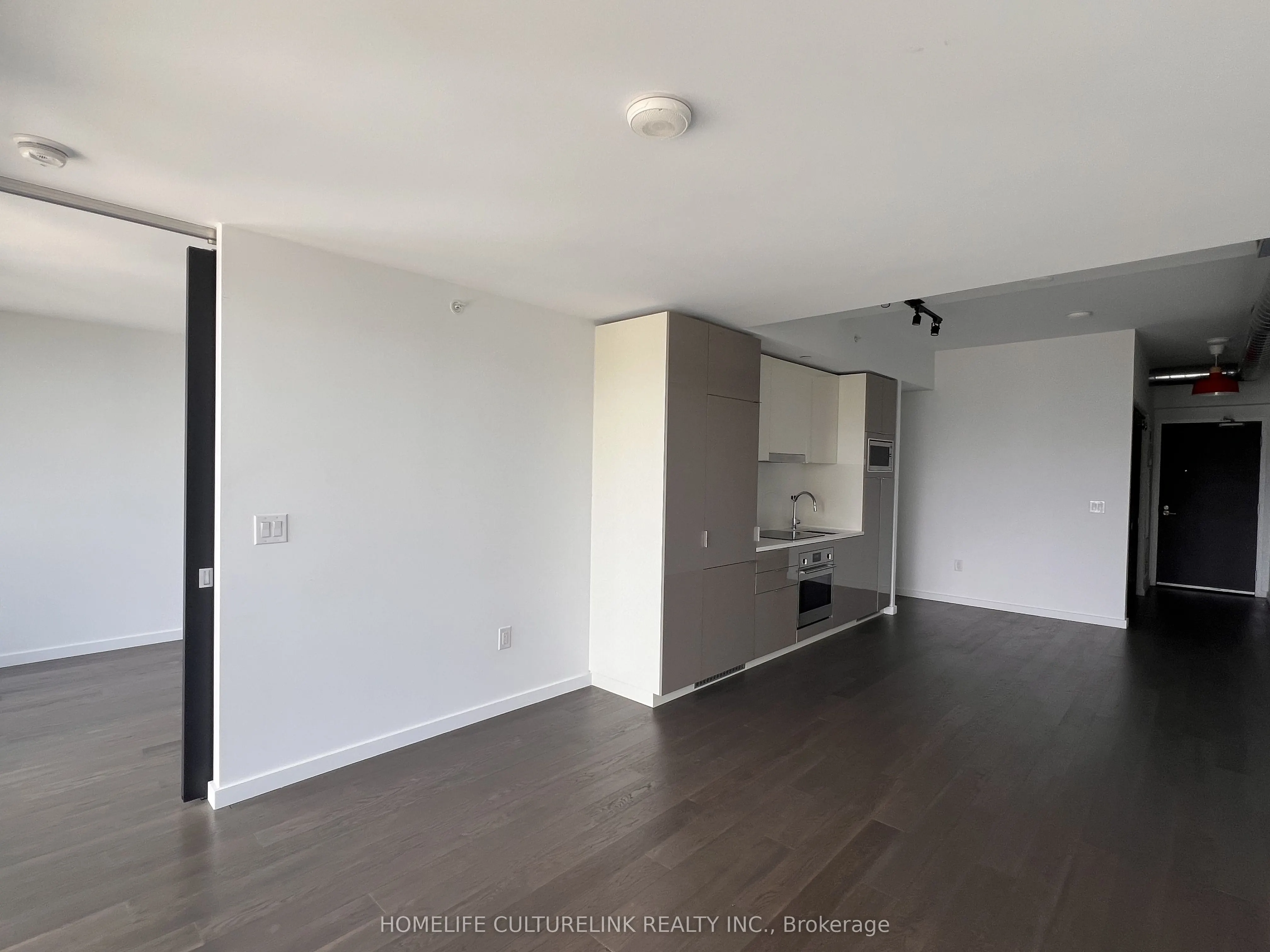170 Bayview Avenue, #2504