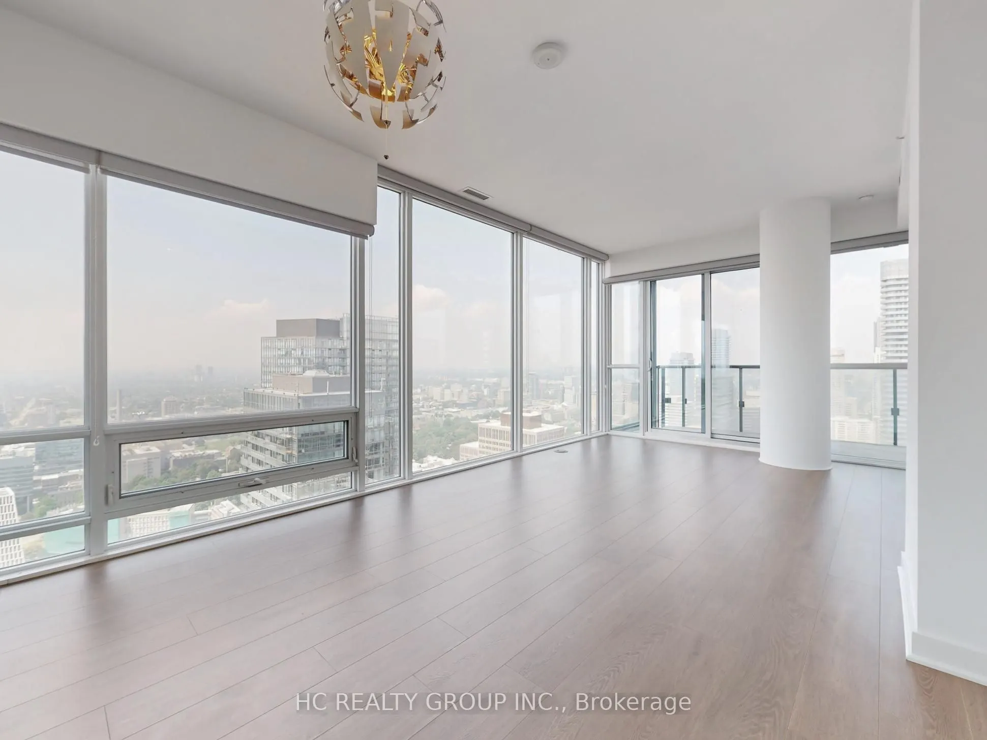 15 Grenville Street, #4804
