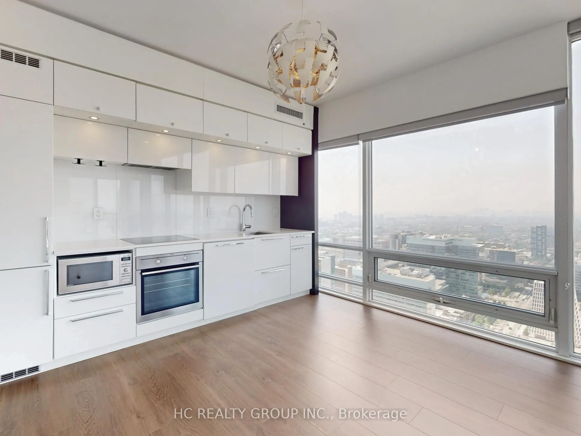 15 Grenville Street, #4804
