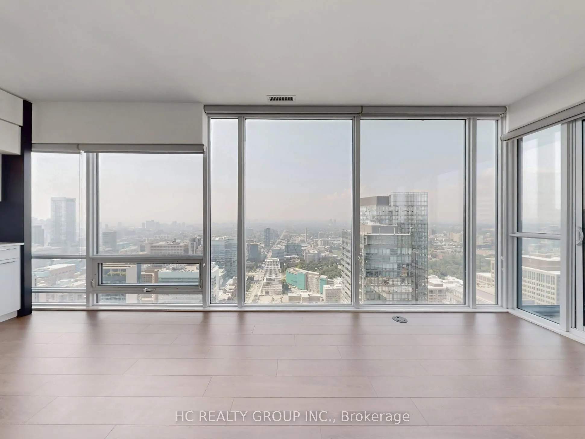 15 Grenville Street, #4804
