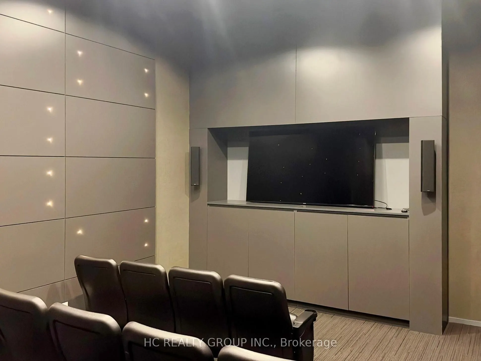15 Grenville Street, #4804