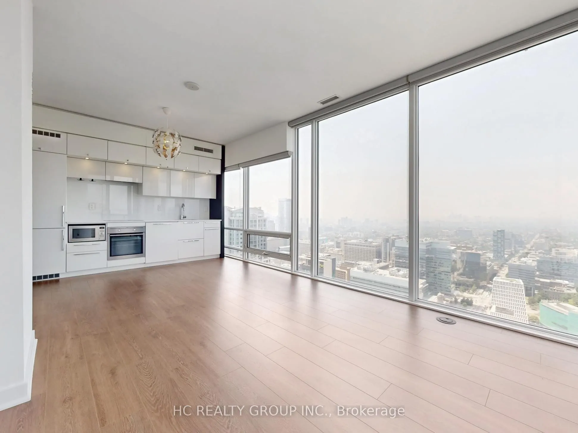 15 Grenville Street, #4804