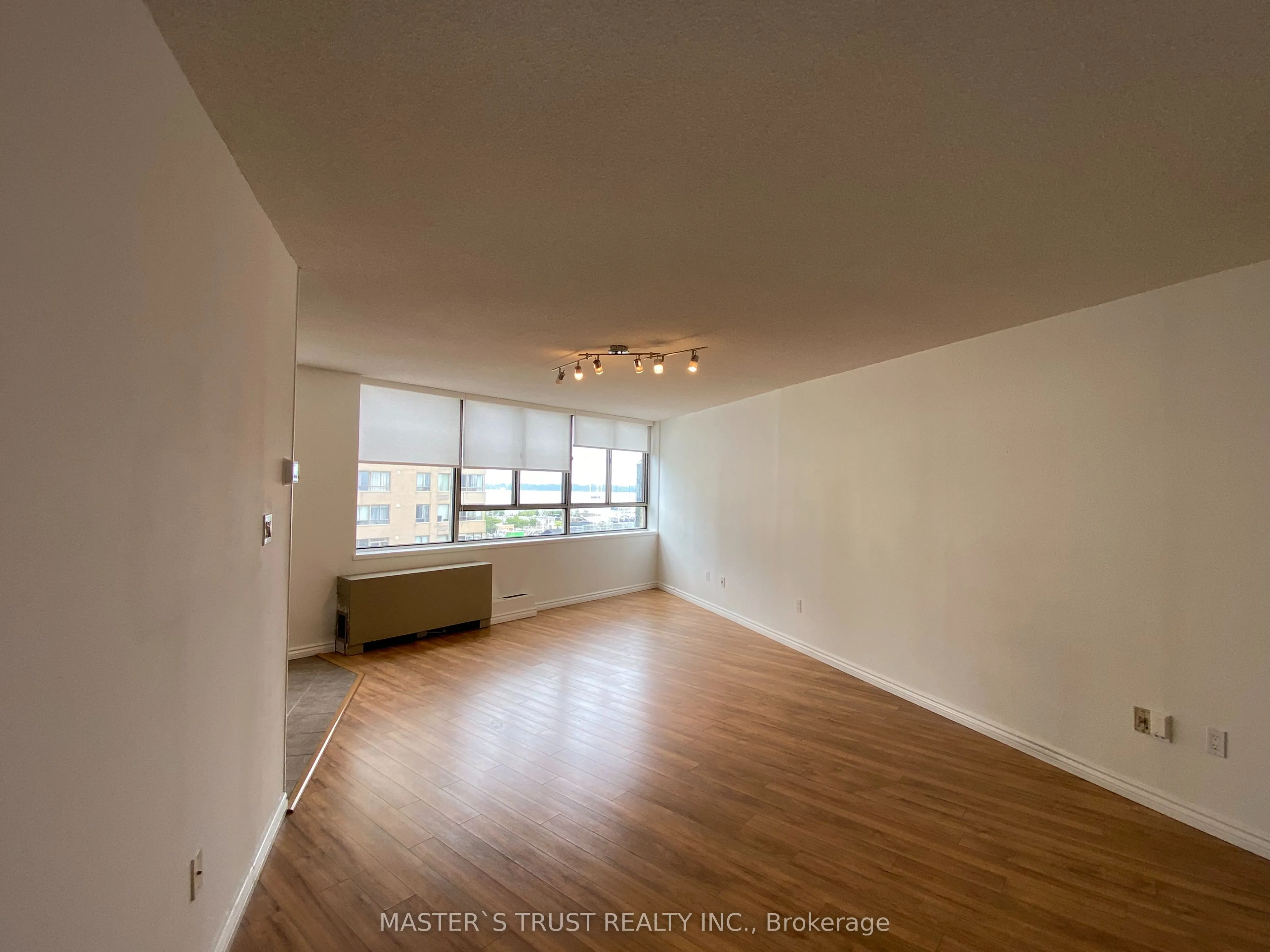 270 Queens Quay W, #706