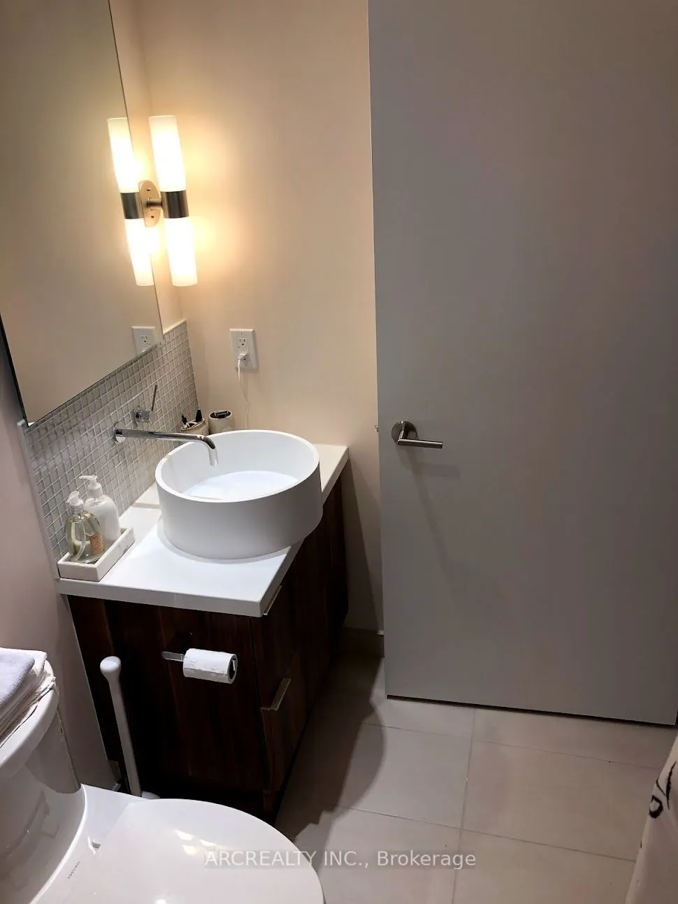 185 Roehampton Avenue, #1205