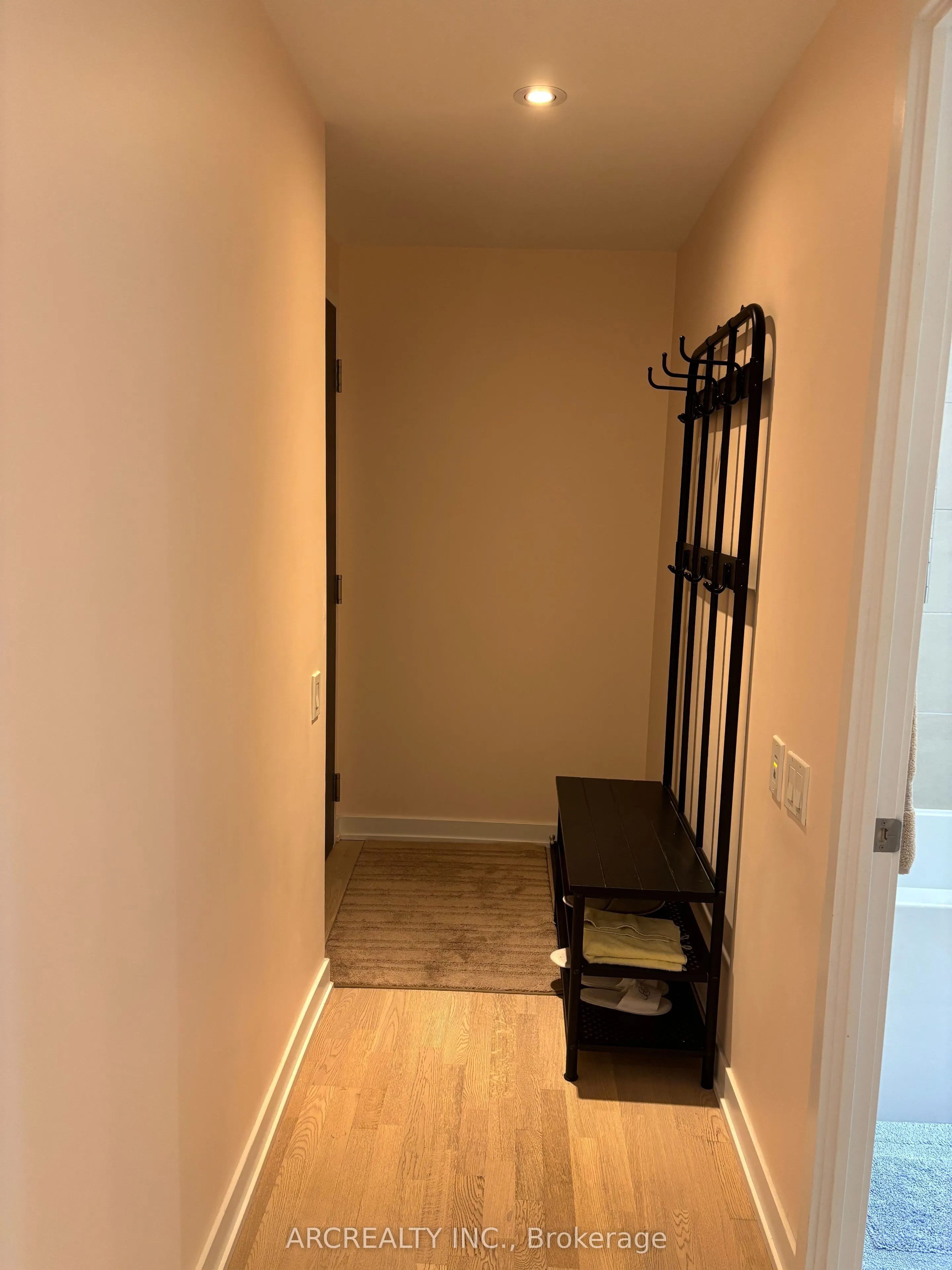 185 Roehampton Avenue, #1205