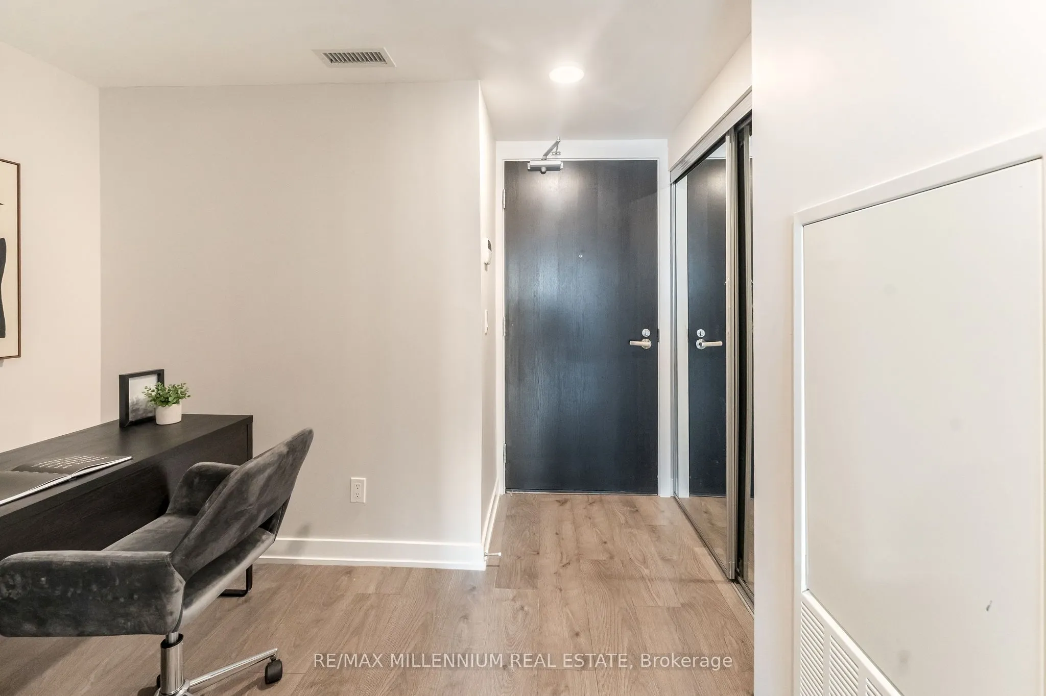 18 Maitland Terrace, #1308