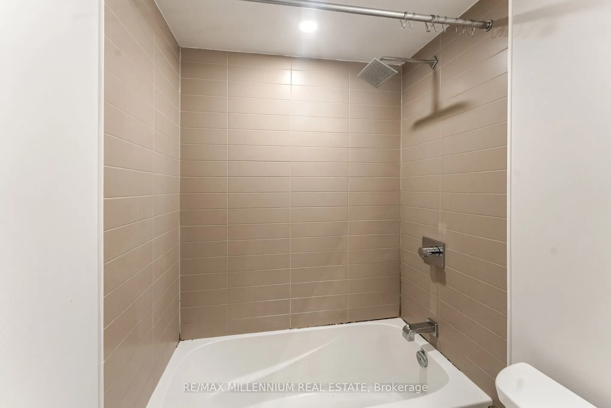 18 Maitland Terrace, #1308