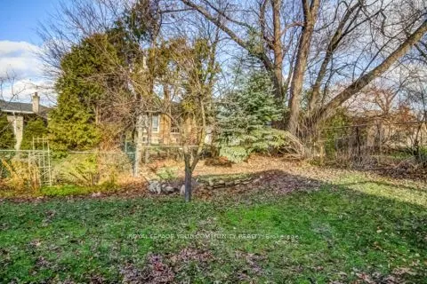 10 Tinder Crescent, #Main floor
