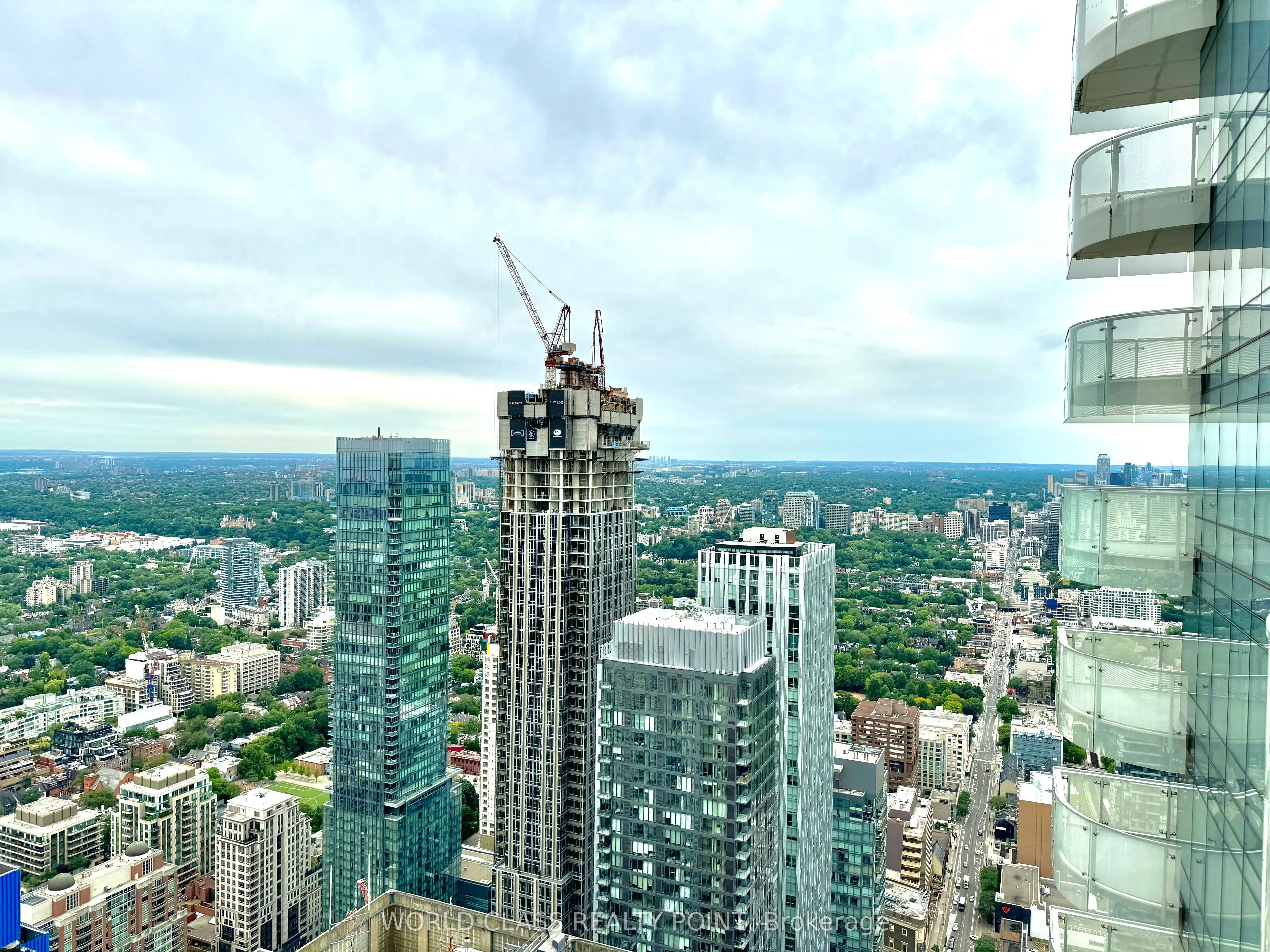 1 Bloor Street E, #6307