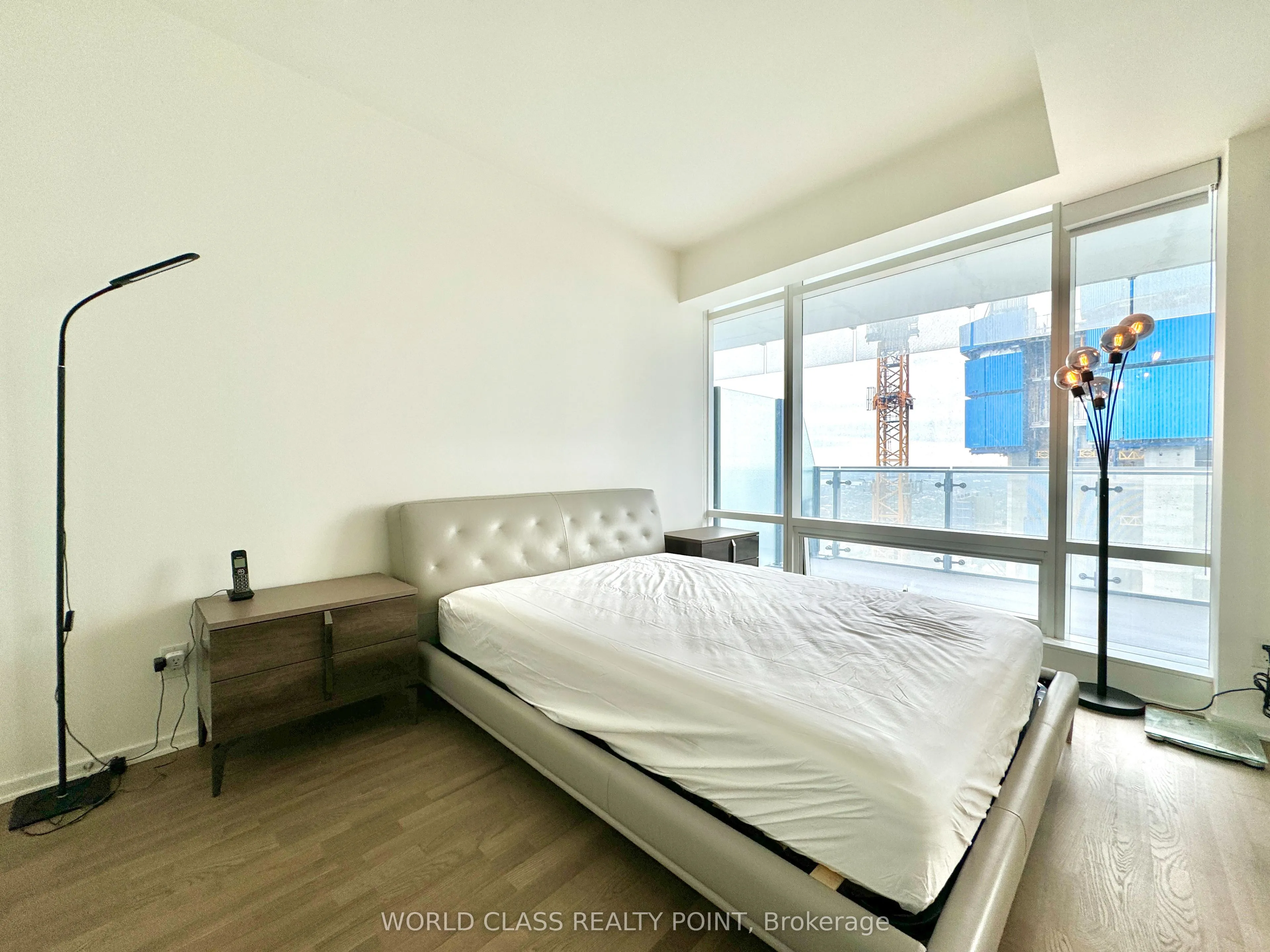 1 Bloor Street E, #6307