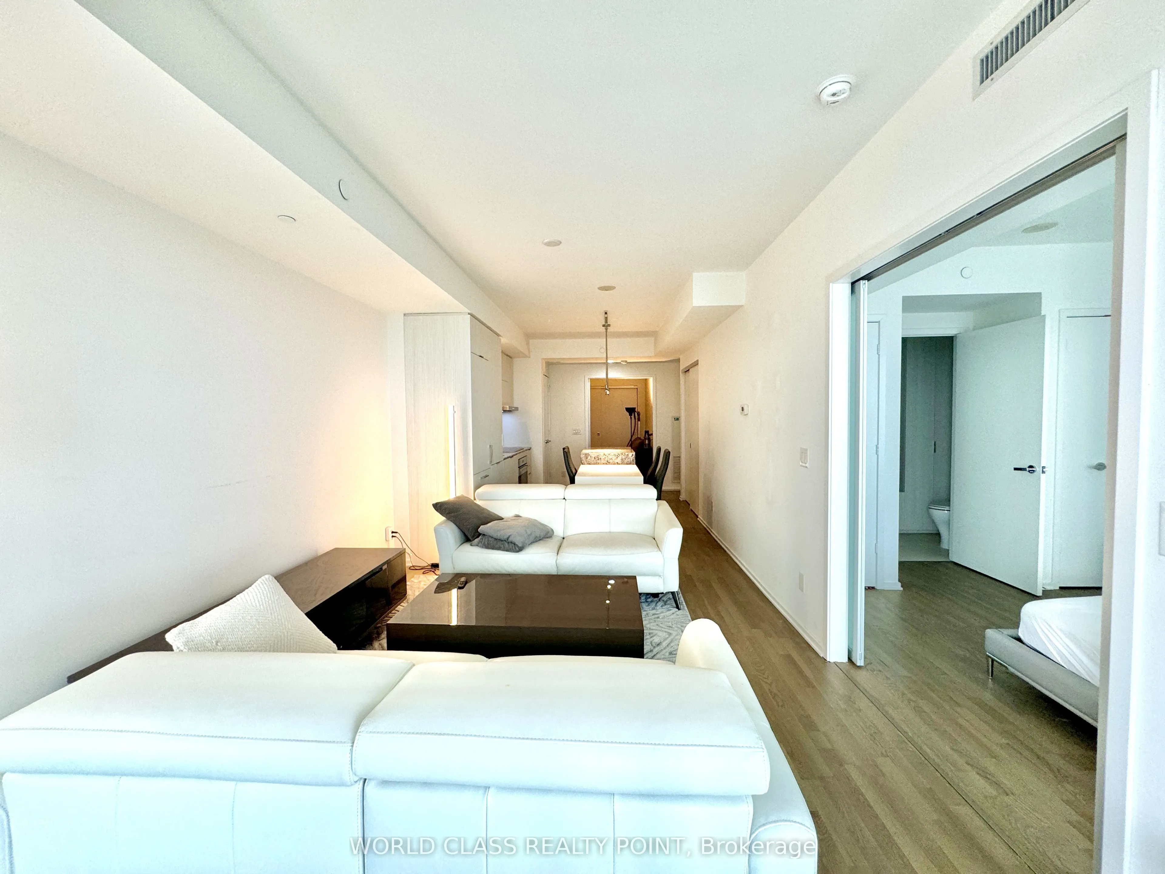 1 Bloor Street E, #6307