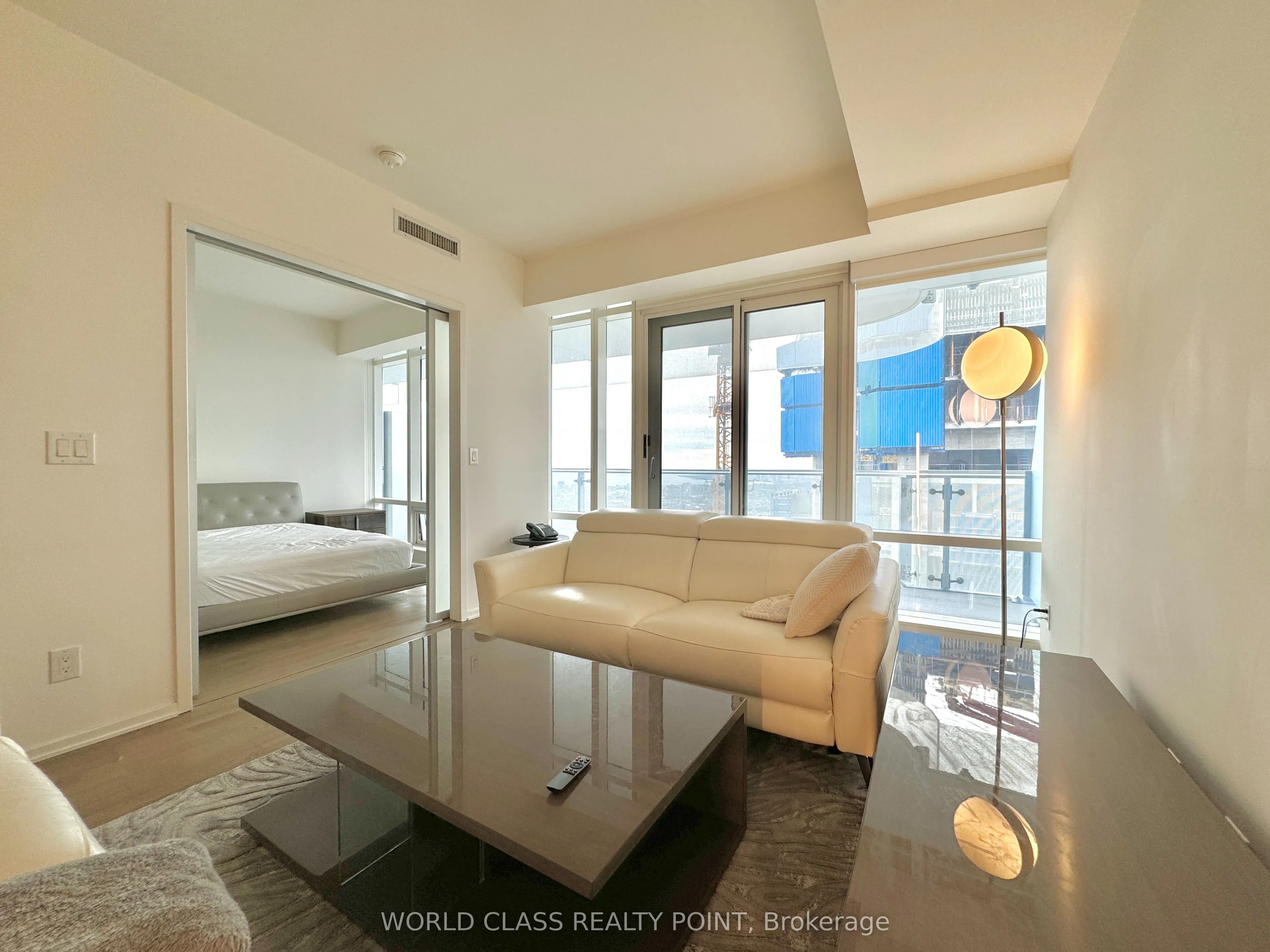 1 Bloor Street E, #6307
